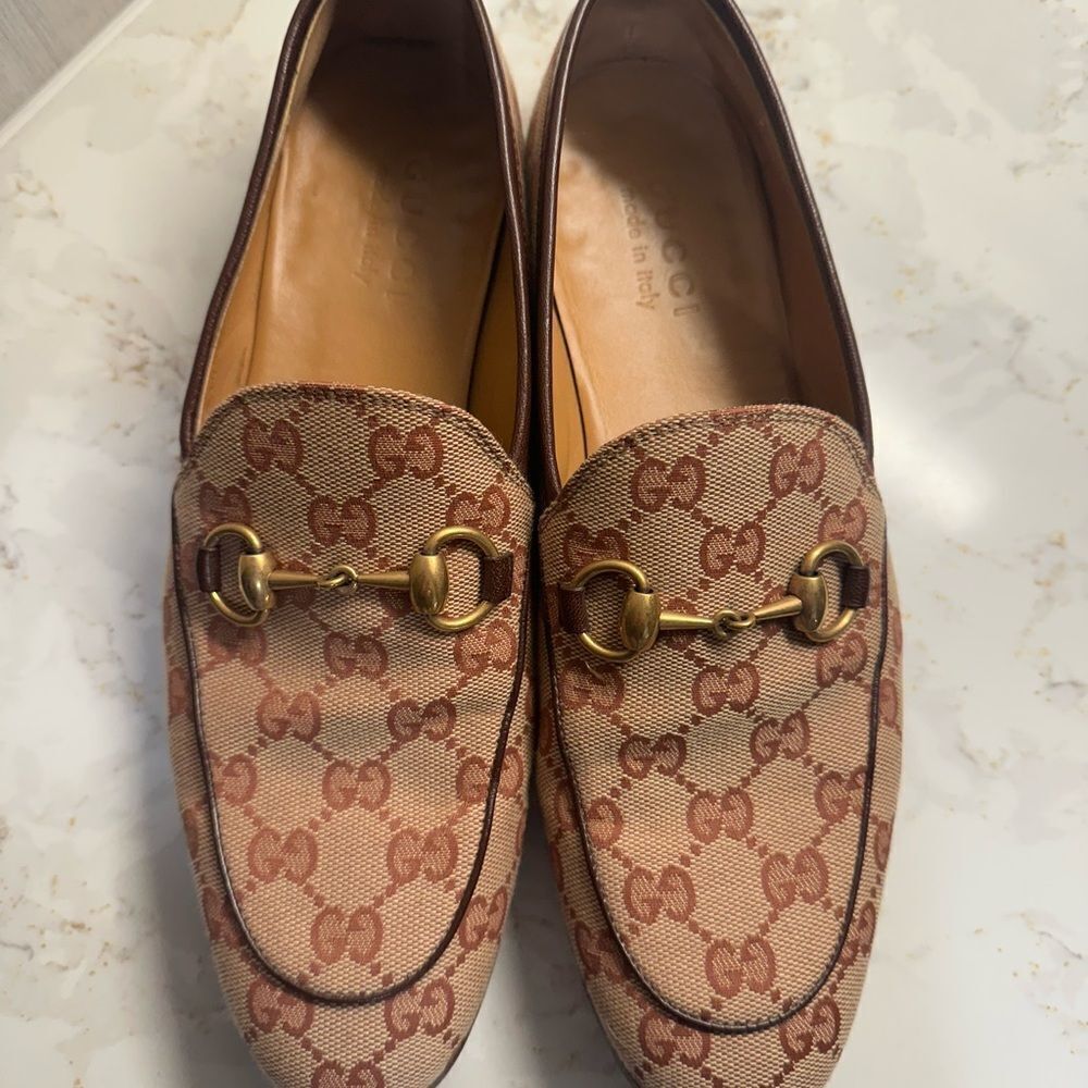 Gucci Jordaan Horsebit Flat Loafer Size 6 GG Monogram Canvas Beige Rust - Picture 4 of 6